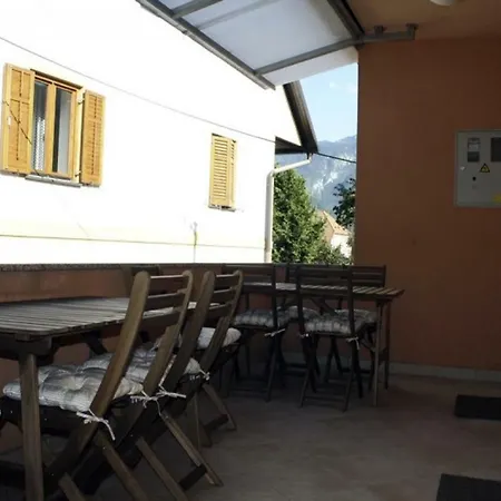 Kuglnovi 아파트